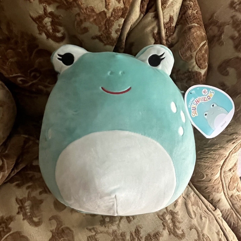 NWT! Squishmallows NOVI the Frog, 11"